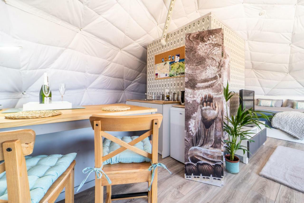 Ferienwohnung Luxury Dome Retreat Dudar Exterior foto